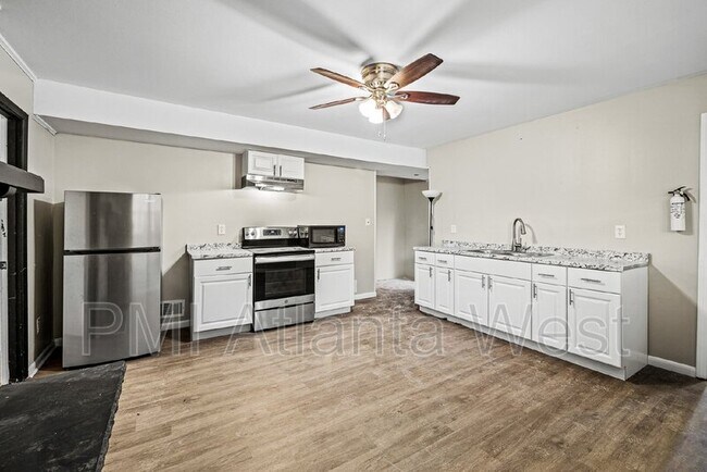 Foto del edificio - 2592 Evergreen Trail