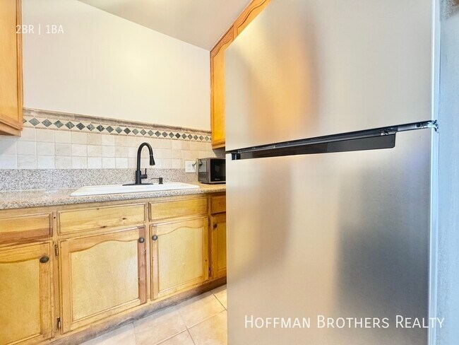 Foto del edificio - 1411 S Van Ness Ave
