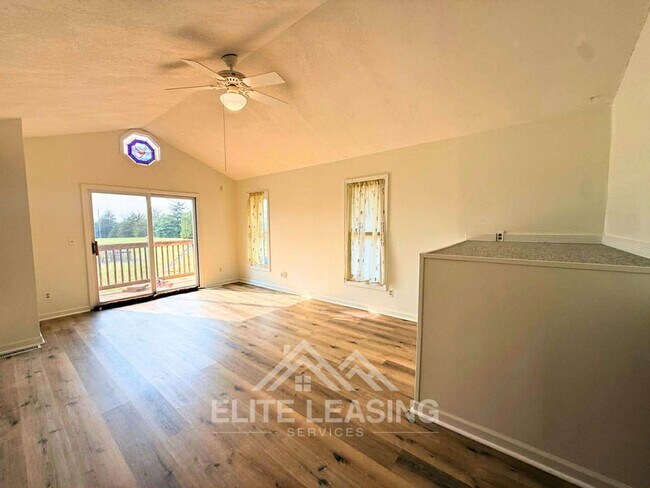 Foto del edificio - Luxury Living in Auburn