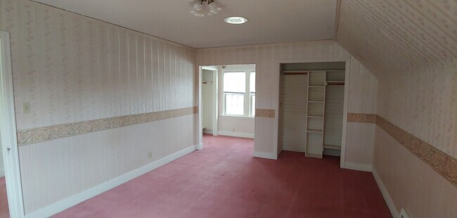 Foto del edificio - Charming 3 bedroom, 1.5 bathroom 1,448 sq....