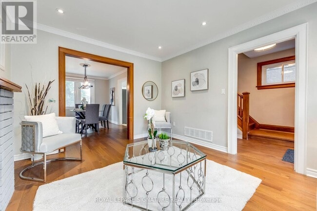 Photo du bâtiment - 118 Blantyre Ave