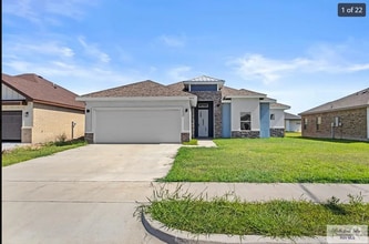 Building Photo - 8802 Swan Lk Dr