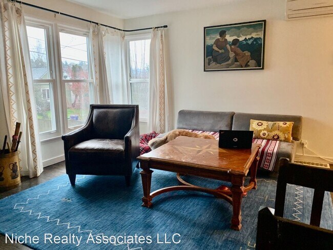 Building Photo - 3 br, 2 bath House - 6531 Division Ave NW
