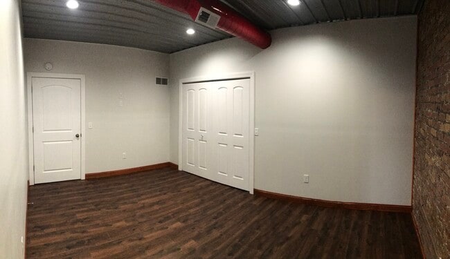 Bedroom 1 - 345 Lincoln Way W