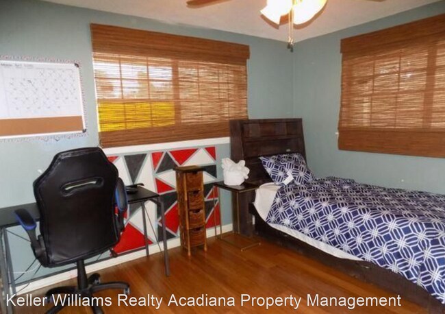 Building Photo - 3 br, 3 bath House - 305 Cambridge Drive