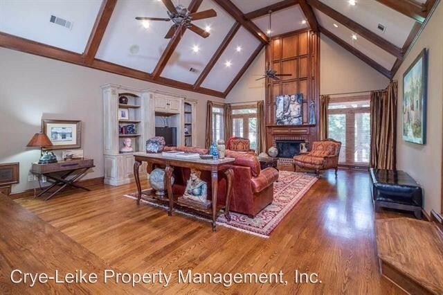 Foto del edificio - 5 br, 4.5 bath House - 8706 Classic Dr.