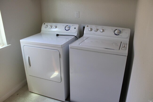 Building Photo - 5286 Gramercy Cir