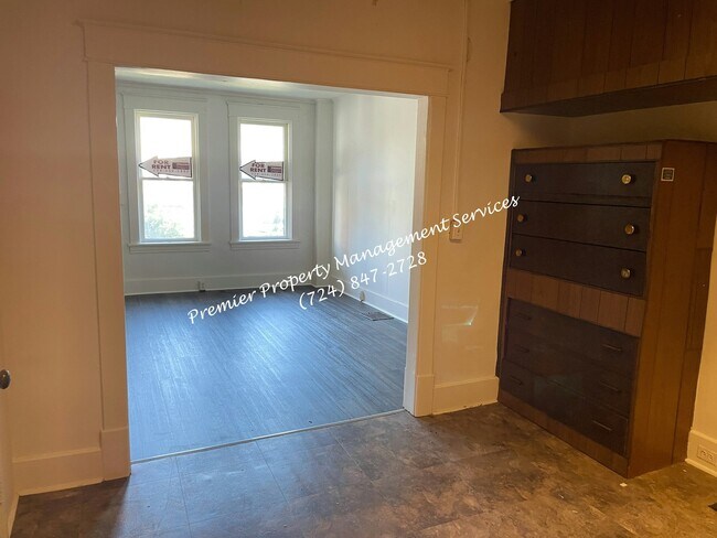 Foto del edificio - 331 W North St