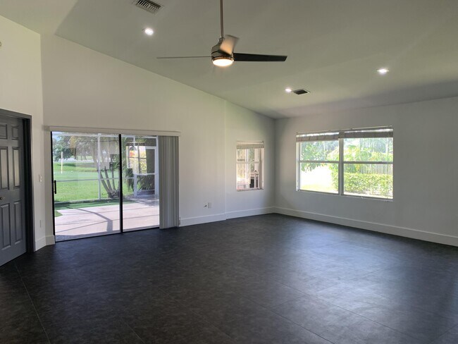 Foto del edificio - 6145 Beaconwood Rd