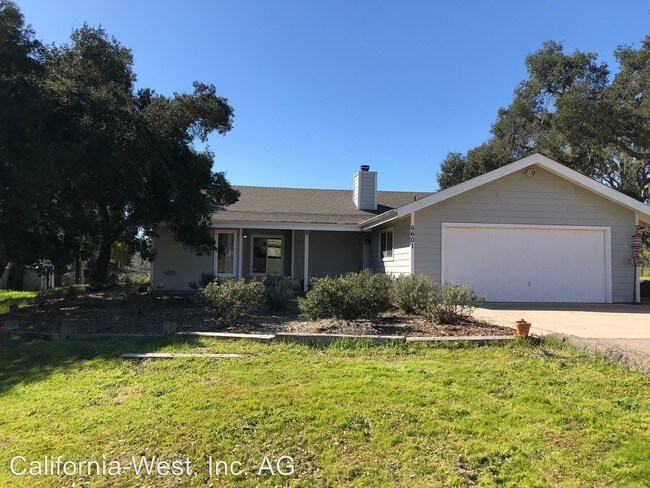 Building Photo - 4 br, 3 bath House - 6601 CAT CANYON