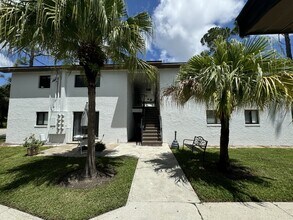 Building Photo - 7961 Gladiolus Dr