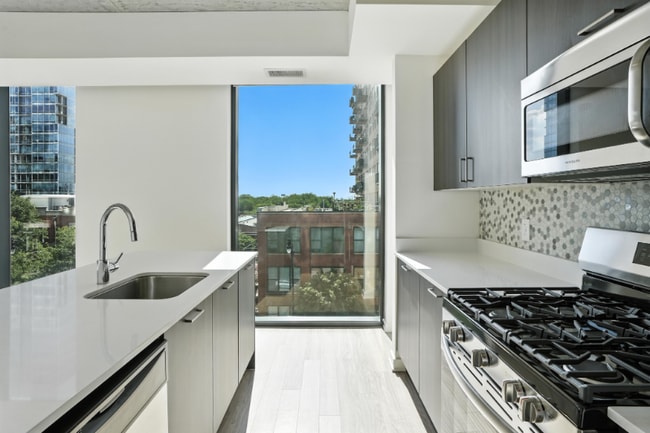 Photo - 1313 S Wabash Ave Apartment