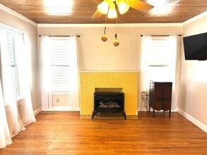 Building Photo - 4915 Houston Dr