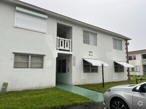 Building Photo - 1521 NW 43rd Ave