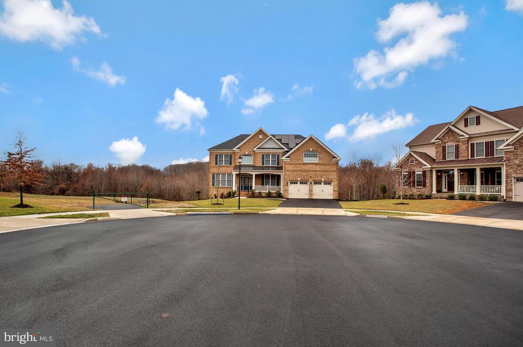 Foto principal - 4914 Bridle Ridge Rd