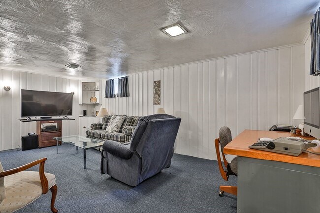 Foto del edificio - 38 Norwich Cir