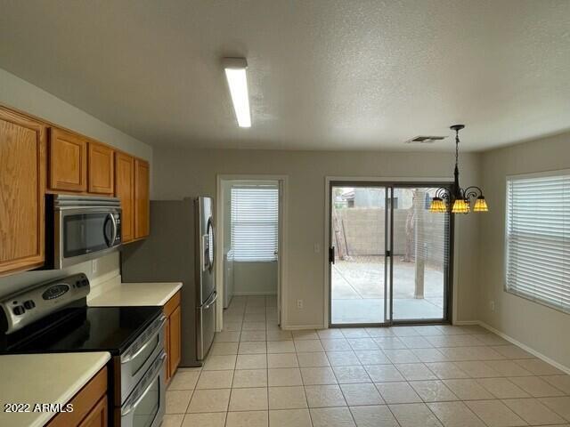 Building Photo - 6121 S Wilson Dr
