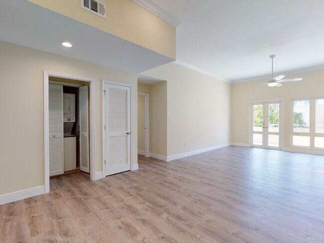 Building Photo - 5040 Harmony Cir