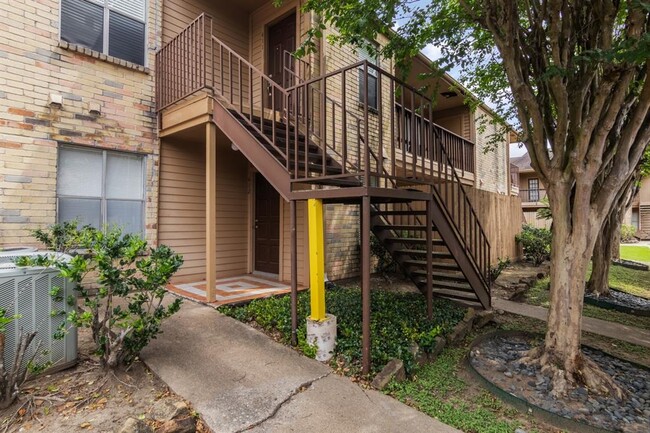 Foto del edificio - 10555 Turtlewood Ct