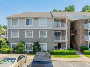 Building Photo - 9535 University Terrace Dr
