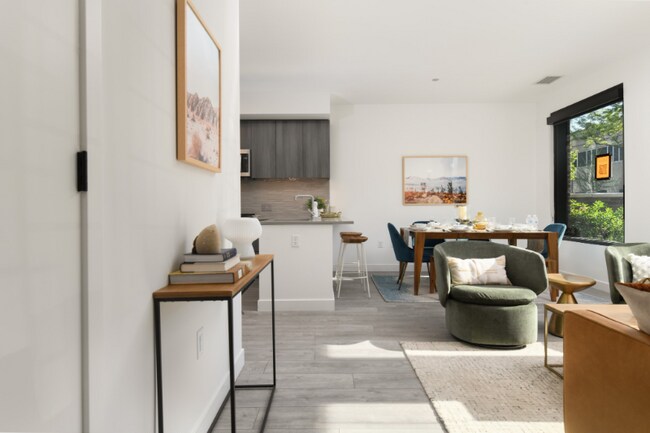 Foto del edificio - 825 W Madison St