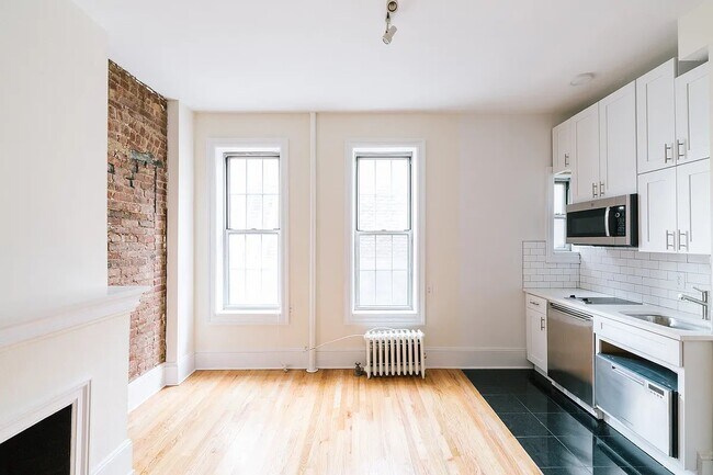 Foto del edificio - 220 Sullivan St