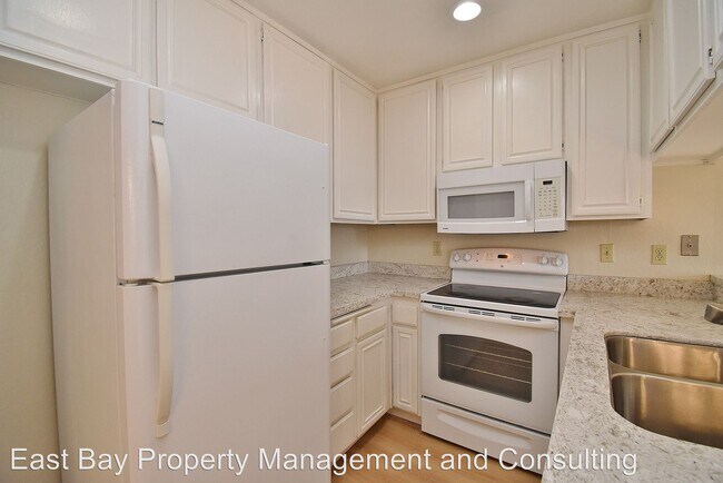 Foto del edificio - 3 br, 2 bath House - 214 E. Warren Cmn.