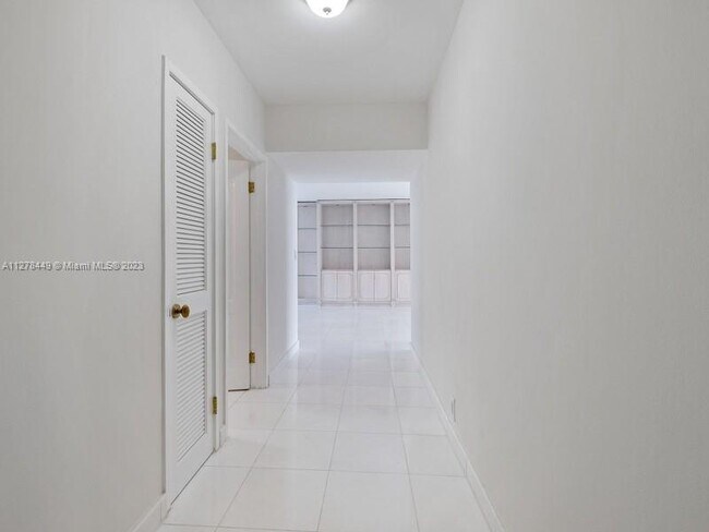 Foto del edificio - 1541 Brickell Ave