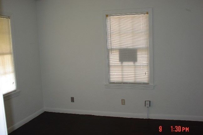 Building Photo - 428 N Peninsula Dr