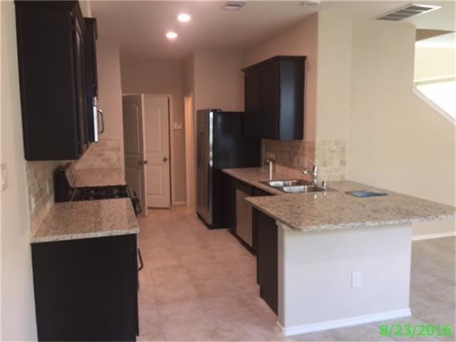 Building Photo - 2612 Fern Creek Dr