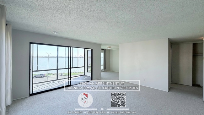 Building Photo - Bright Airy 1-Bedroom with Sweeping city Views, Includes water/garbage/parking/amenities!
