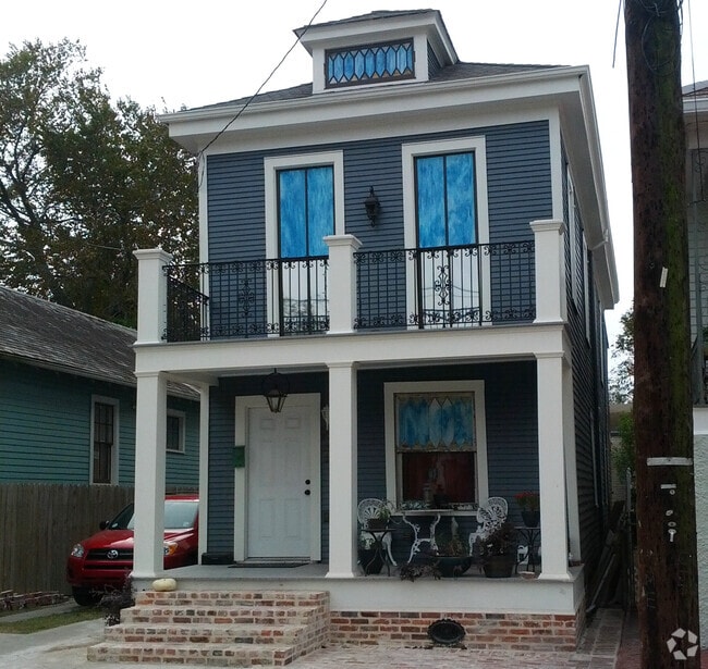 Building Photo - 4722 Palmyra St