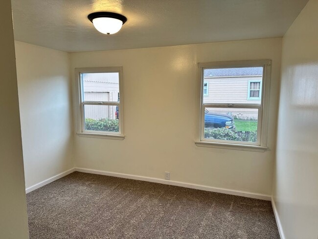 Building Photo - 3852 G St