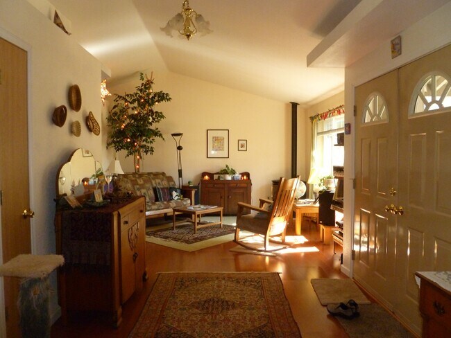 Foto del edificio - 885 Randall St