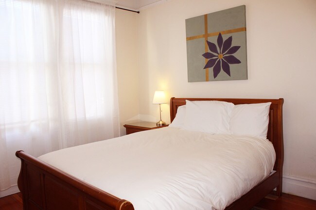 Foto del edificio - 141 Jasper Pl