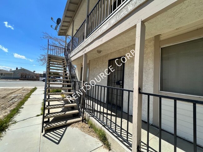 Building Photo - 15582 L St