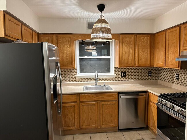 Foto del edificio - 857 Martin St