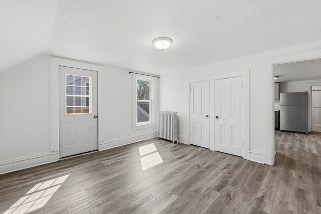 Foto del edificio - 418 S Spring St