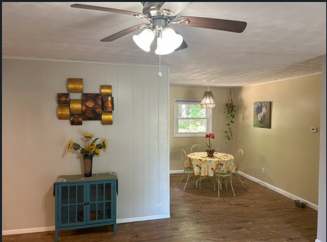 Foto del edificio - 2304 Jackson Bluff Rd