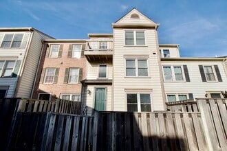 Building Photo - 7517 Belle Grae Dr