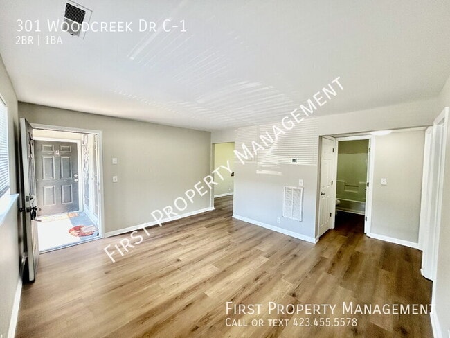 Building Photo - 301 Woodcreek Rd