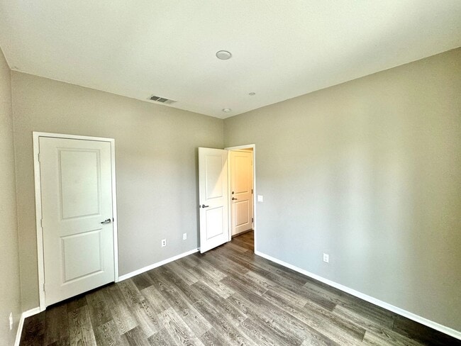 Building Photo - Spacious 4BD/3.5BA Townhome in Oceanside with Community Pool, 2-Car Garage & Covered Balcony