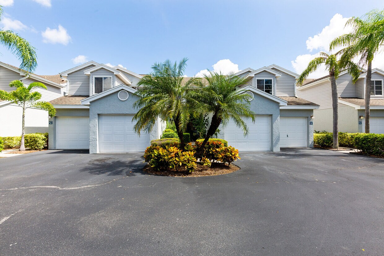 2571 Citrus Lake Dr, Naples, FL 34109 House for Rent in Naples, FL