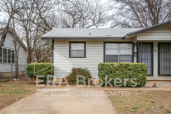 Building Photo - 507 Adams Ave
