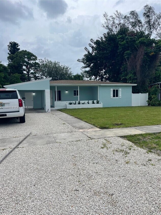 1007 NW 13th St, Fort Lauderdale, FL 33311 House for Rent in Fort
