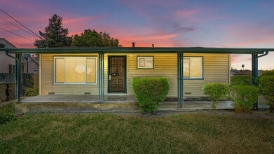 Building Photo - 423 Hamilton Dr