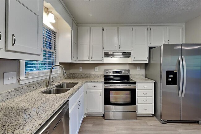 Building Photo - 1261 Brookton Woods Way