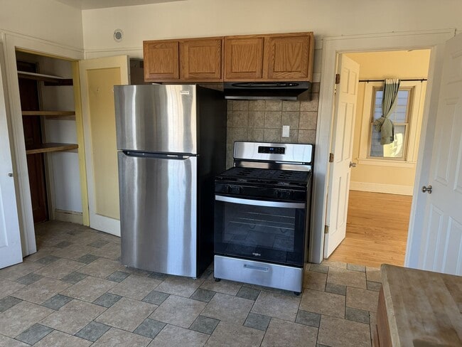 Foto del edificio - 1645-1647 N Astor St