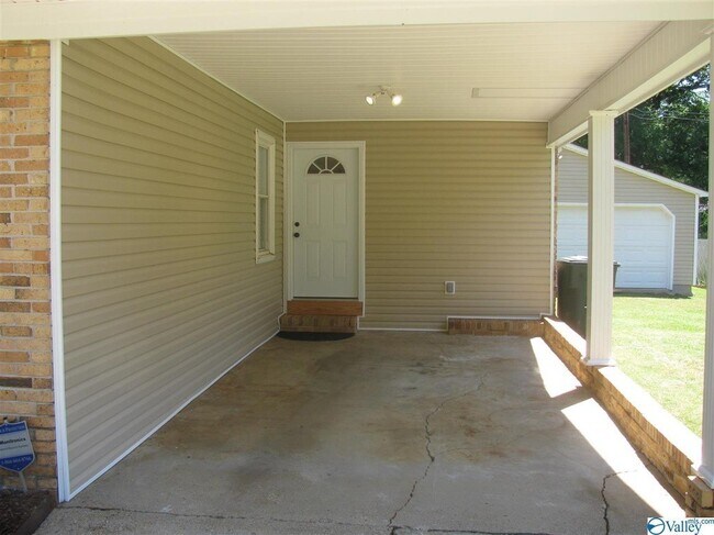 Building Photo - LOCATION, LOCATION Sherwood Park