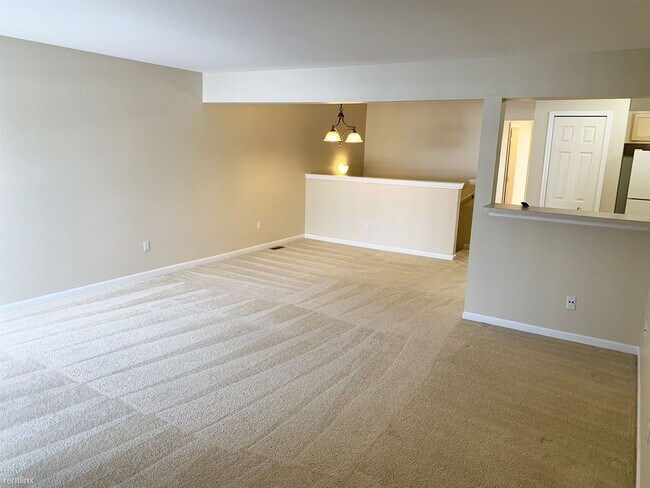 Building Photo - 2 br, 2 bath Condo - 2906 Signature Blvd
